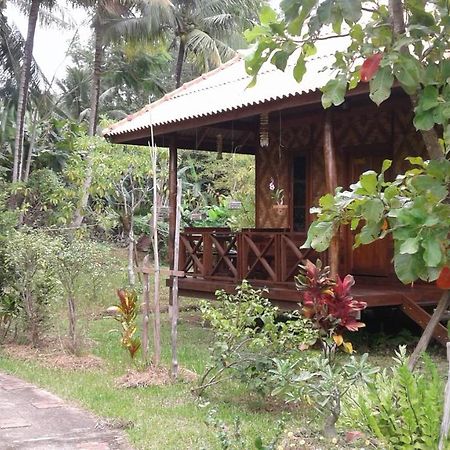 Ban Ban Bangalow Koh Jum Ngoại thất bức ảnh