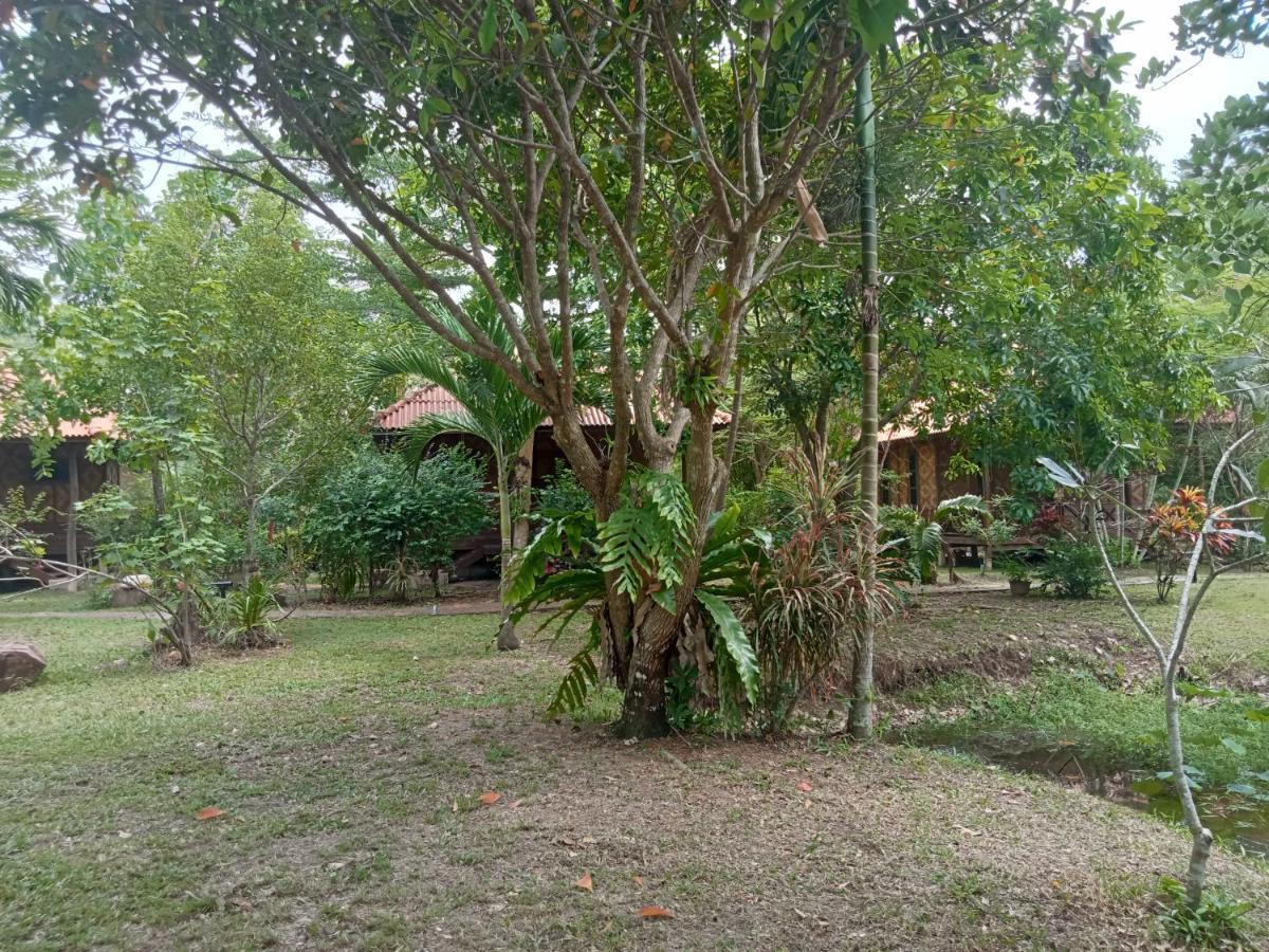 Ban Ban Bangalow Koh Jum Ngoại thất bức ảnh