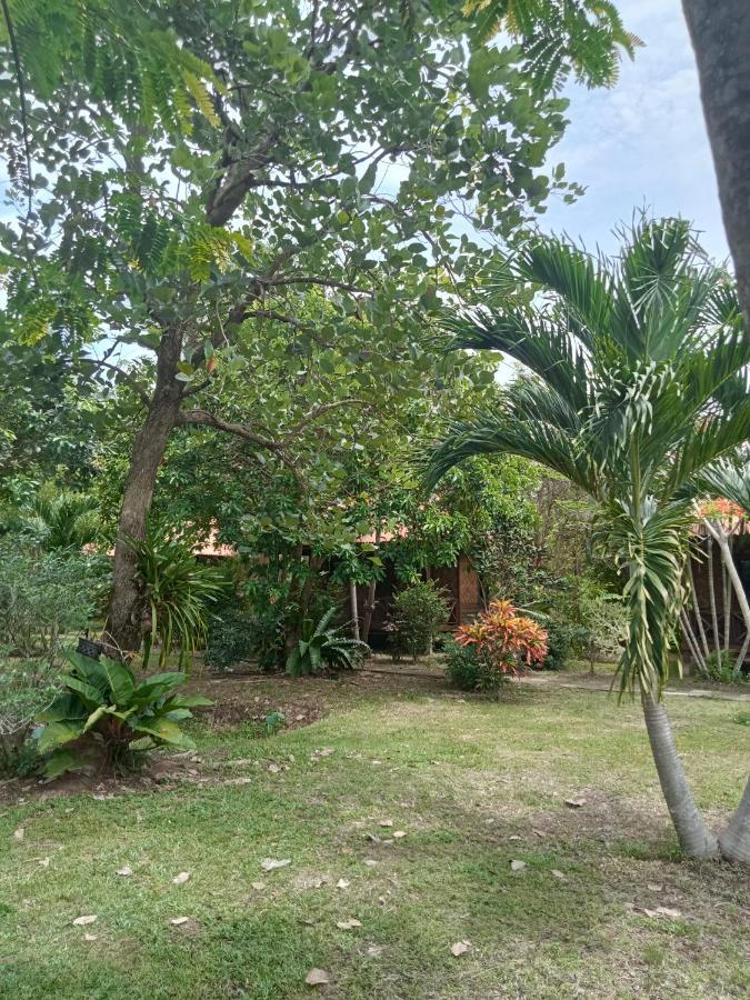 Ban Ban Bangalow Koh Jum Ngoại thất bức ảnh